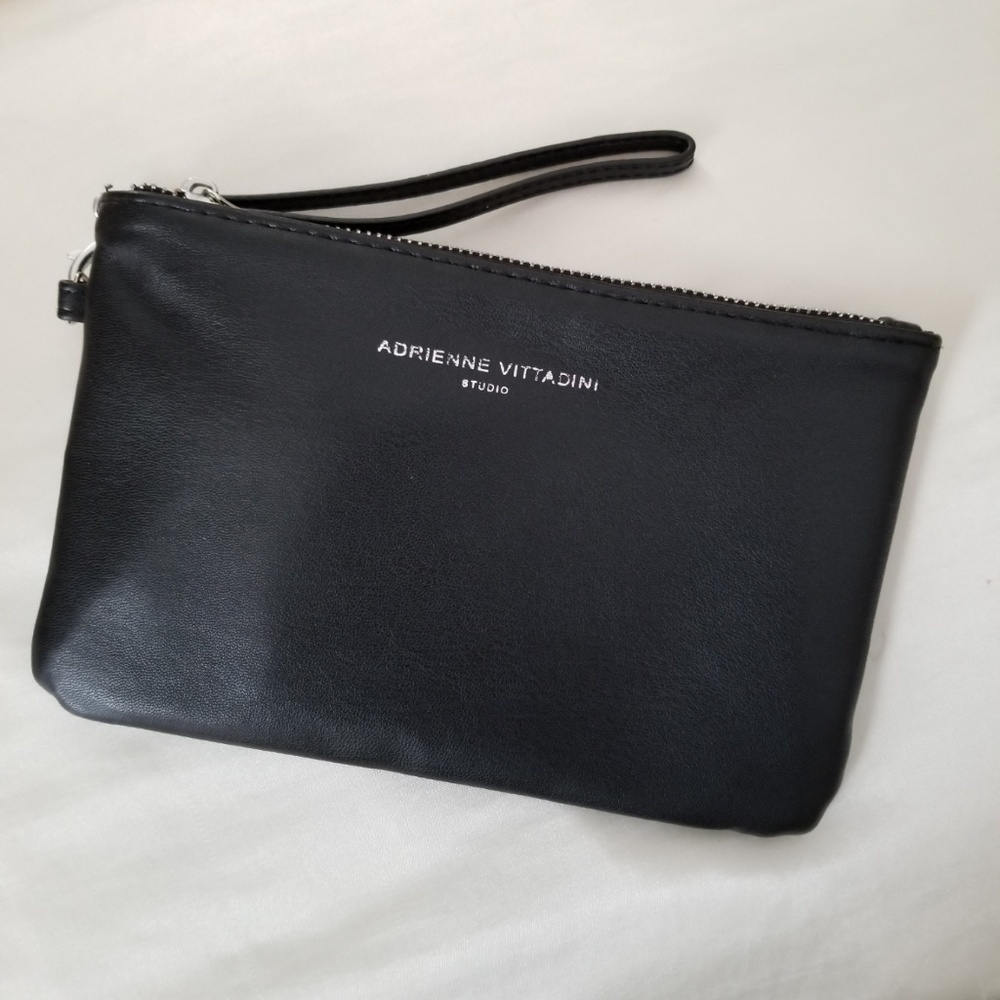 Adrienne Vittadini Studio wristlet